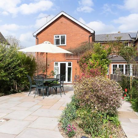 Luxury Cheltenham Home With Ev Charger - Lechampton Hills Exterior foto